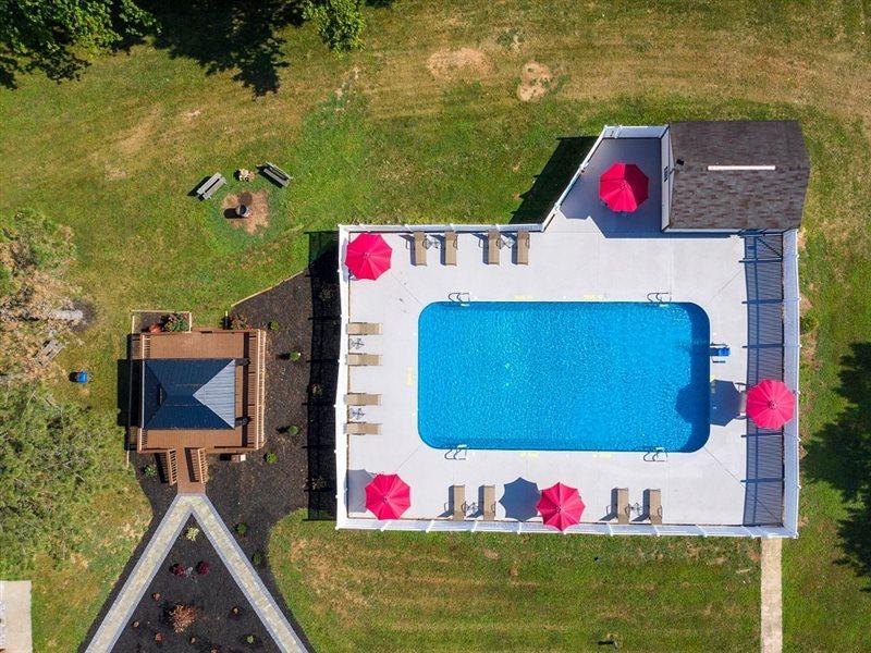 Red Roof Motel 2*
