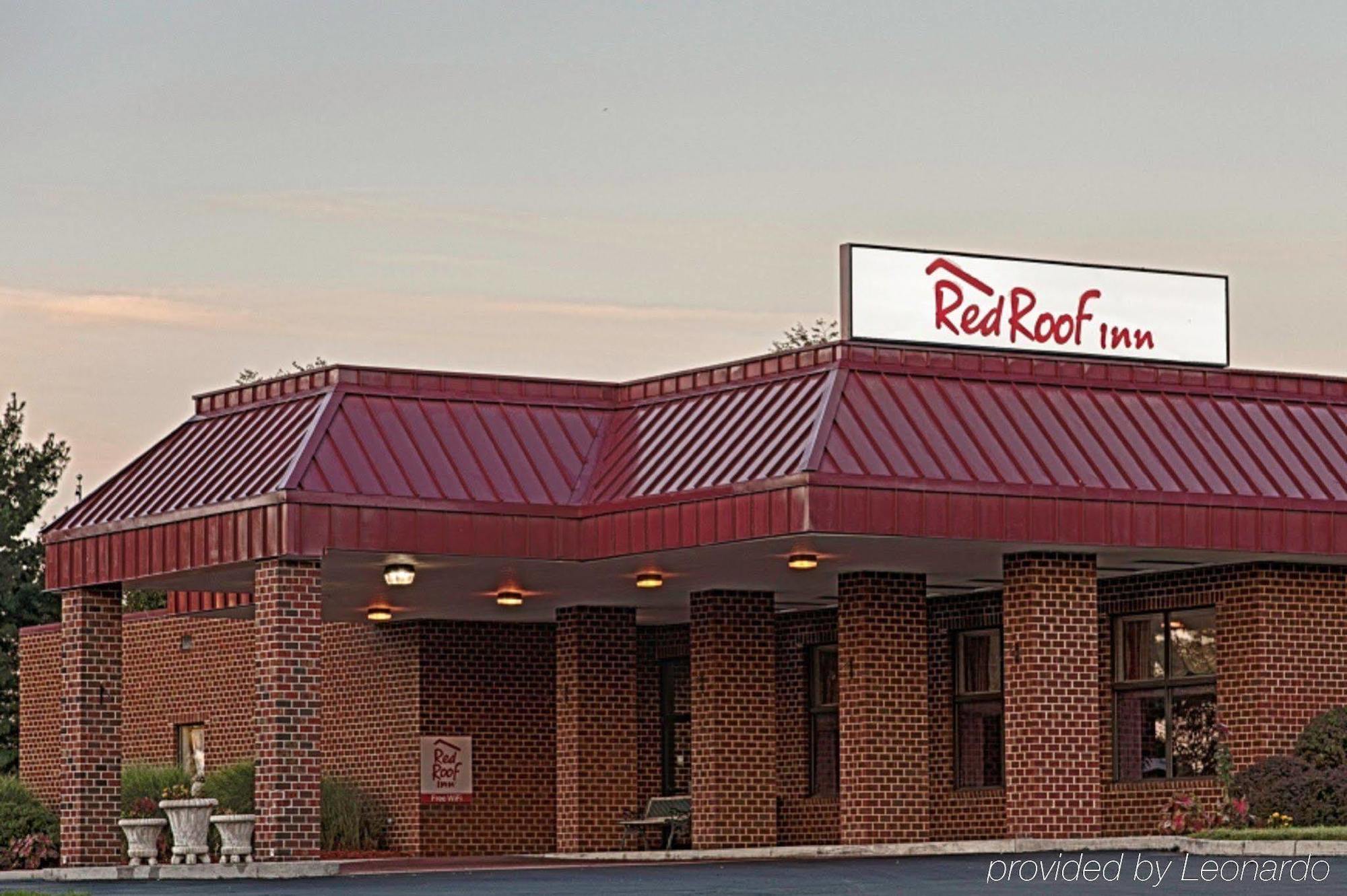 Motel Red Roof 2*